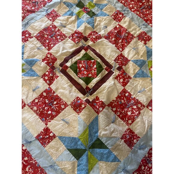 Vintage-Style Handmade Patchwork Quilt 82”x72” – Cozy Farmhouse Shabby Chic Red - Picture 3 of 10